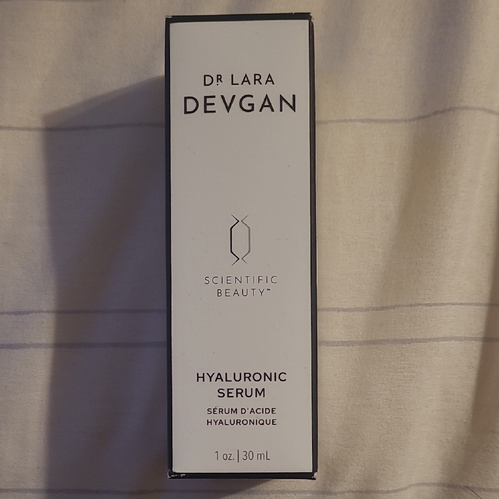 Hyaluronic Serum - White